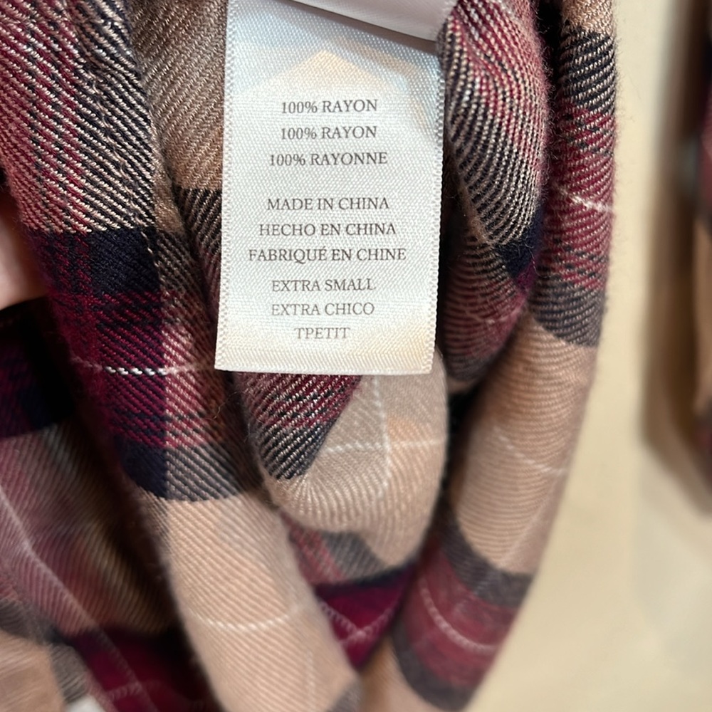 Like New! Rails Button Down Shirt - Picture 11 of 13
